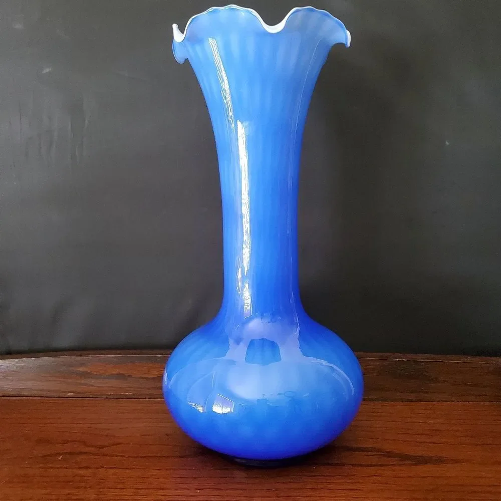 Vintage Lavorazione Arte Italian Murano Blue Blown Ruffled Top Vase